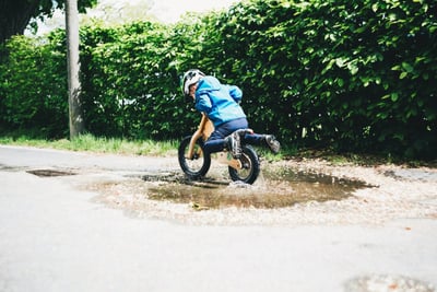 Das Laufrad-Abenteuer: Wie Kinder mit dem Balance Bike das Radfahren spielerisch erlernen